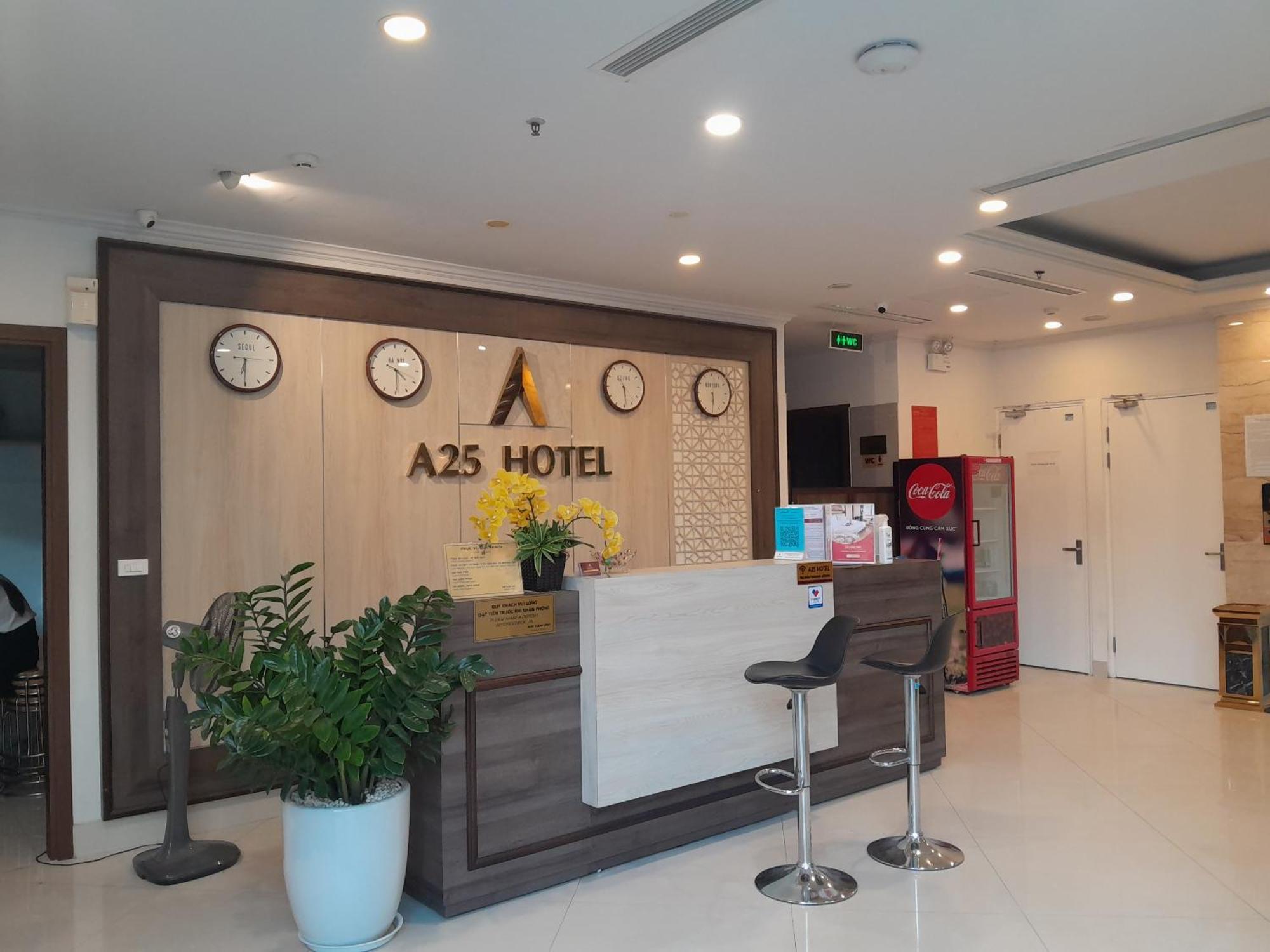 A25 Hotel - Hoang Dao Thuy 1 ハノイ市 エクステリア 写真